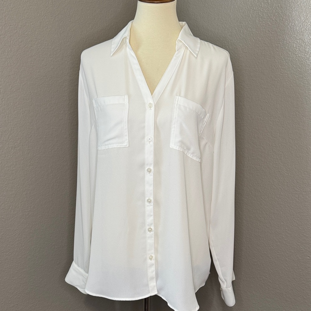 Maurice’s large cream colored blouse